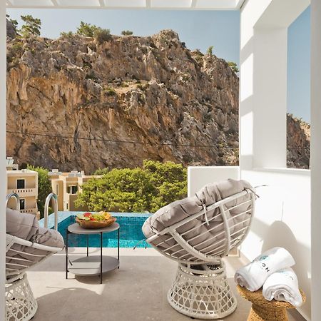 Enilion Luxury Suites Kyra Panagia Eksteriør billede