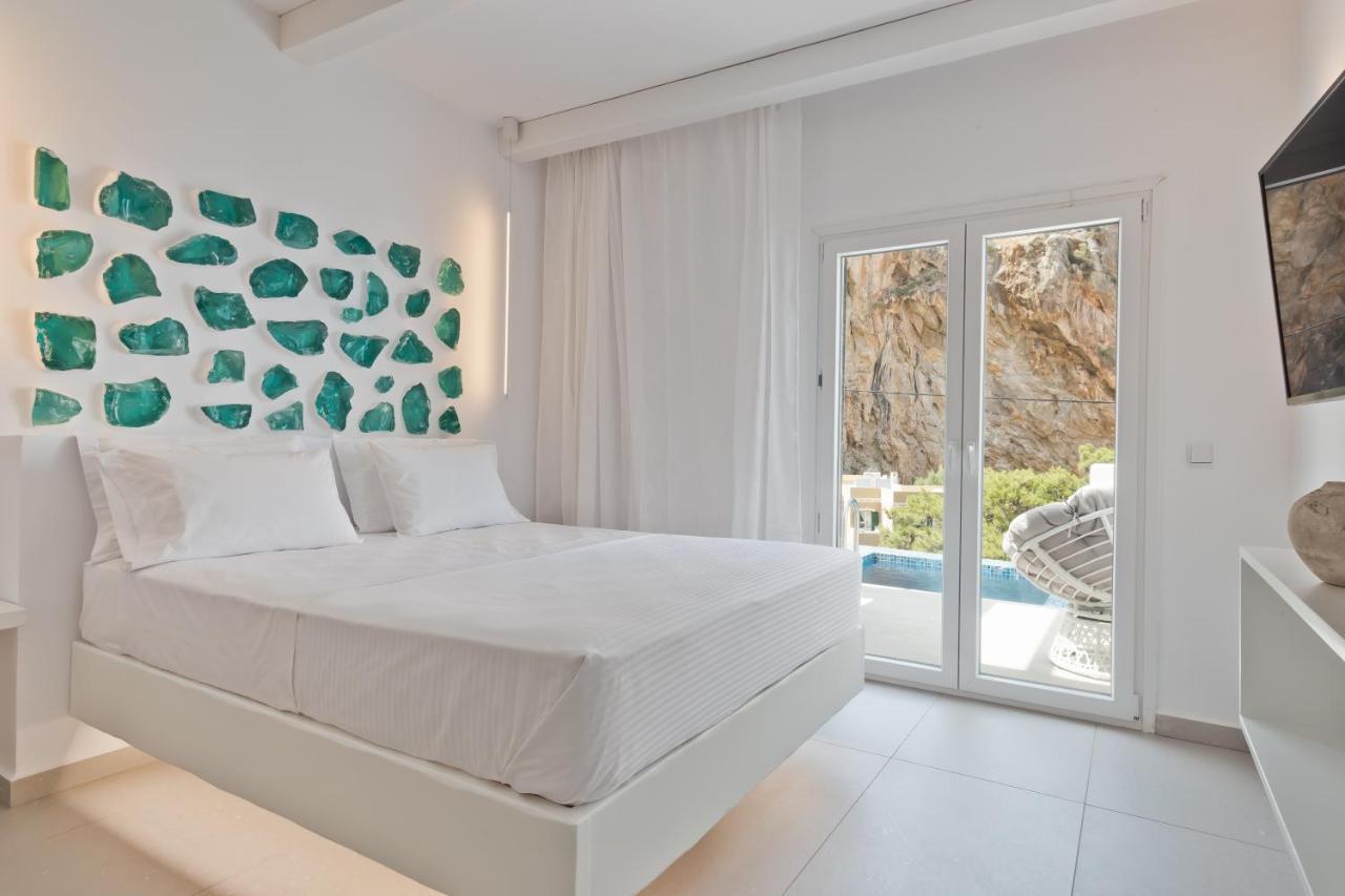 Enilion Luxury Suites Kyra Panagia Eksteriør billede
