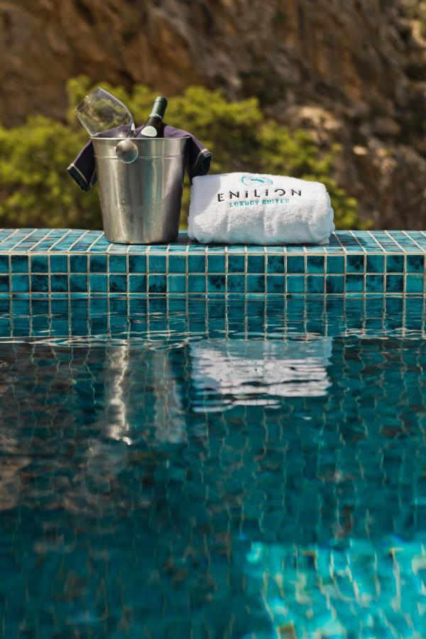 Enilion Luxury Suites Kyra Panagia Eksteriør billede