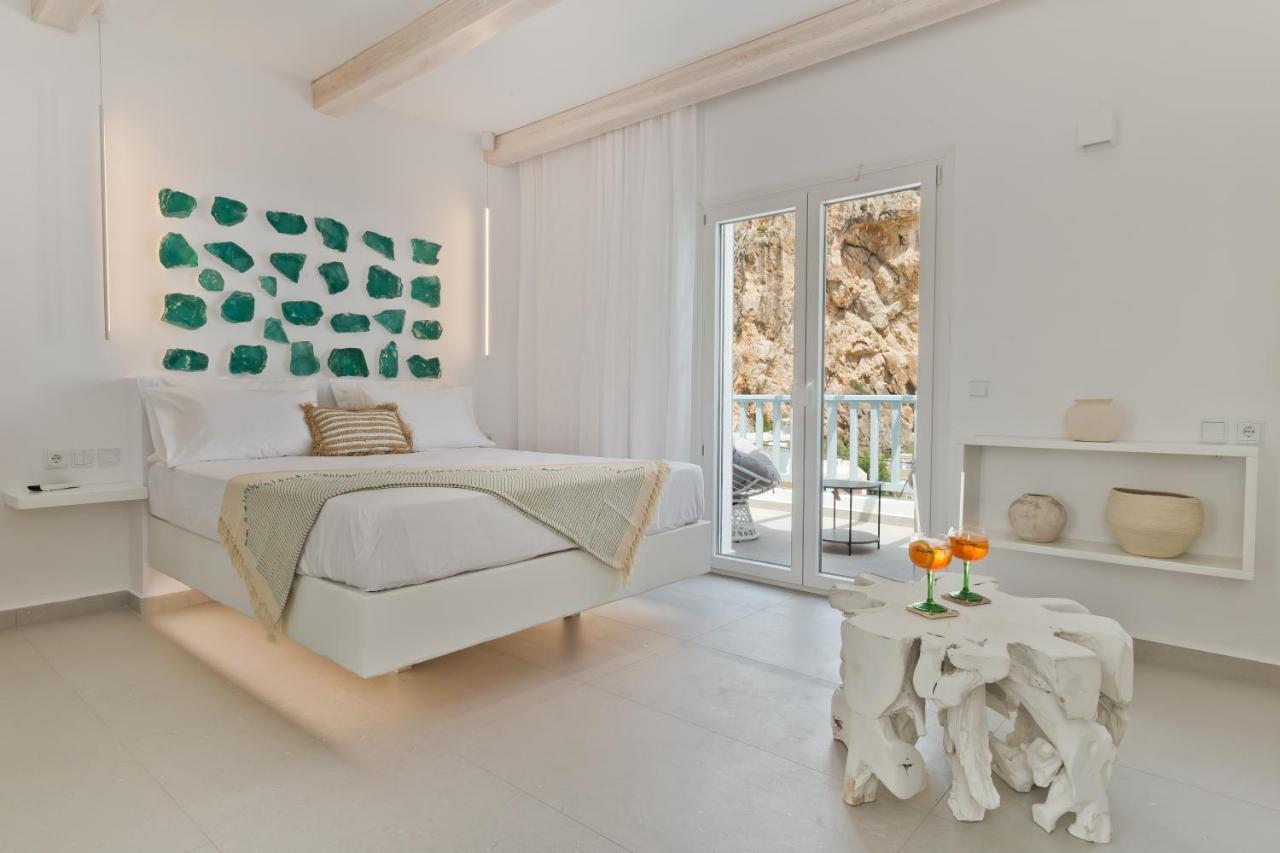 Enilion Luxury Suites Kyra Panagia Eksteriør billede