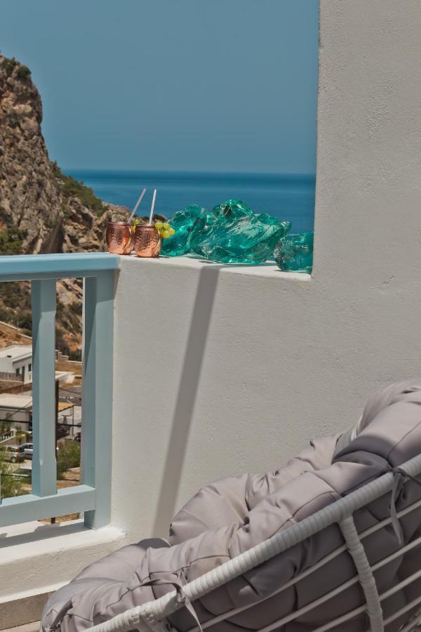 Enilion Luxury Suites Kyra Panagia Eksteriør billede