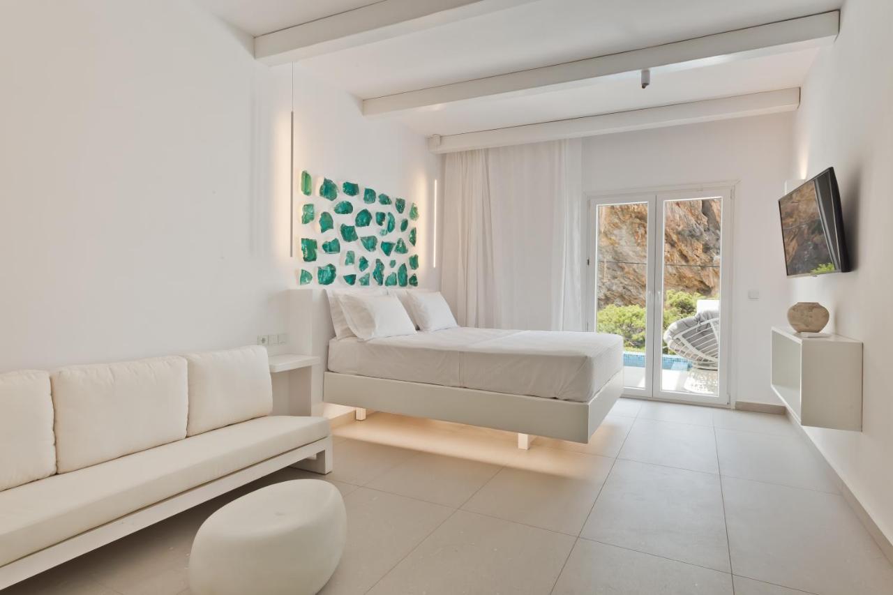 Enilion Luxury Suites Kyra Panagia Eksteriør billede