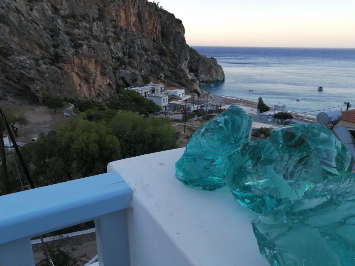 Enilion Luxury Suites Kyra Panagia Eksteriør billede