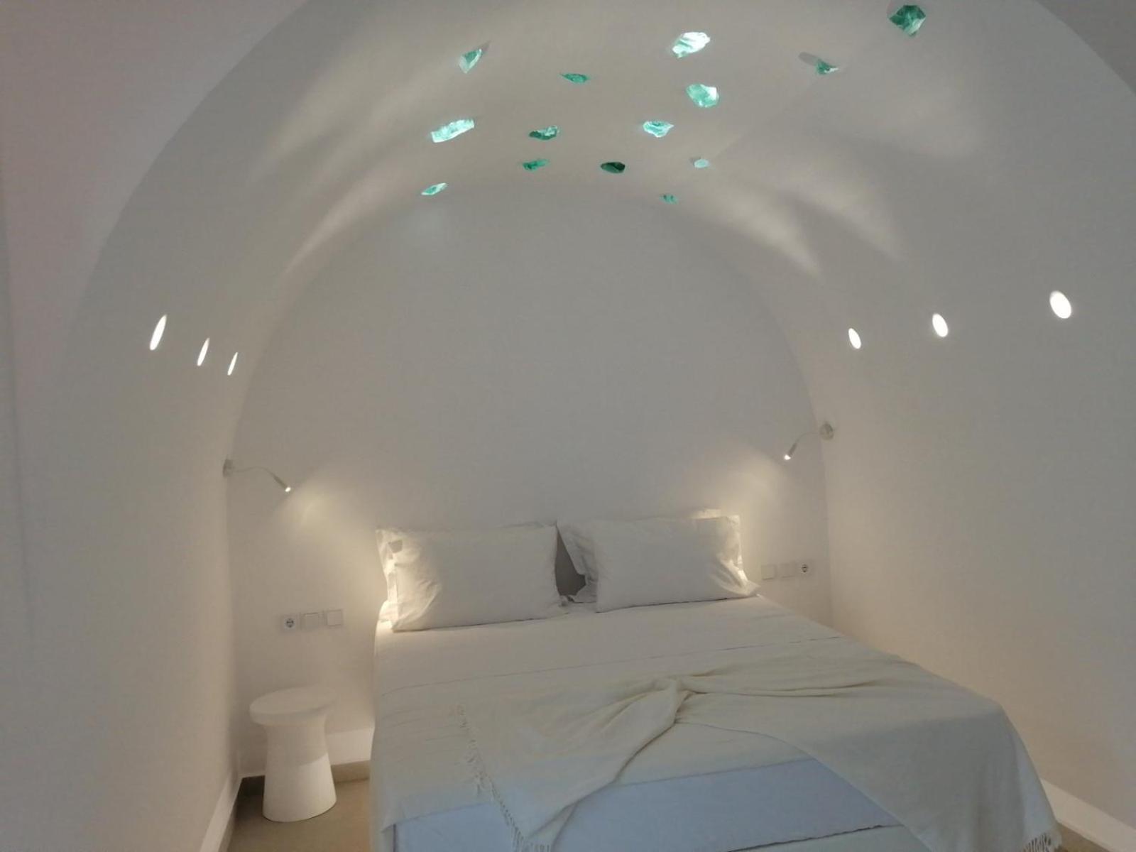 Enilion Luxury Suites Kyra Panagia Eksteriør billede