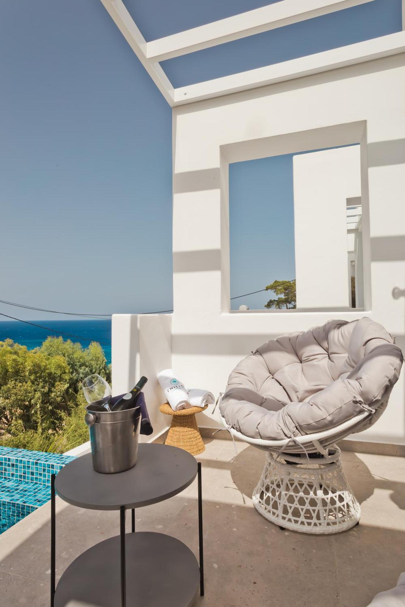 Enilion Luxury Suites Kyra Panagia Eksteriør billede