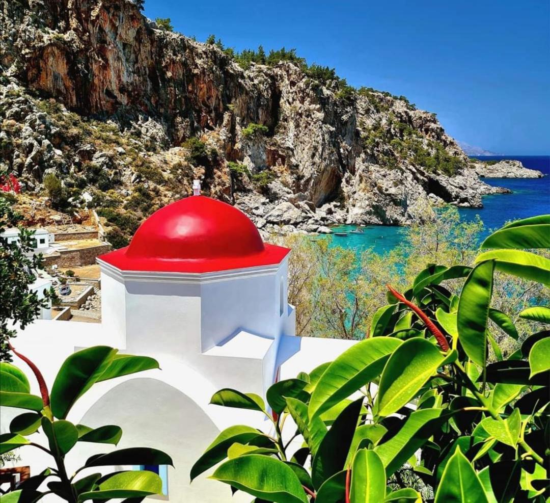 Enilion Luxury Suites Kyra Panagia Eksteriør billede