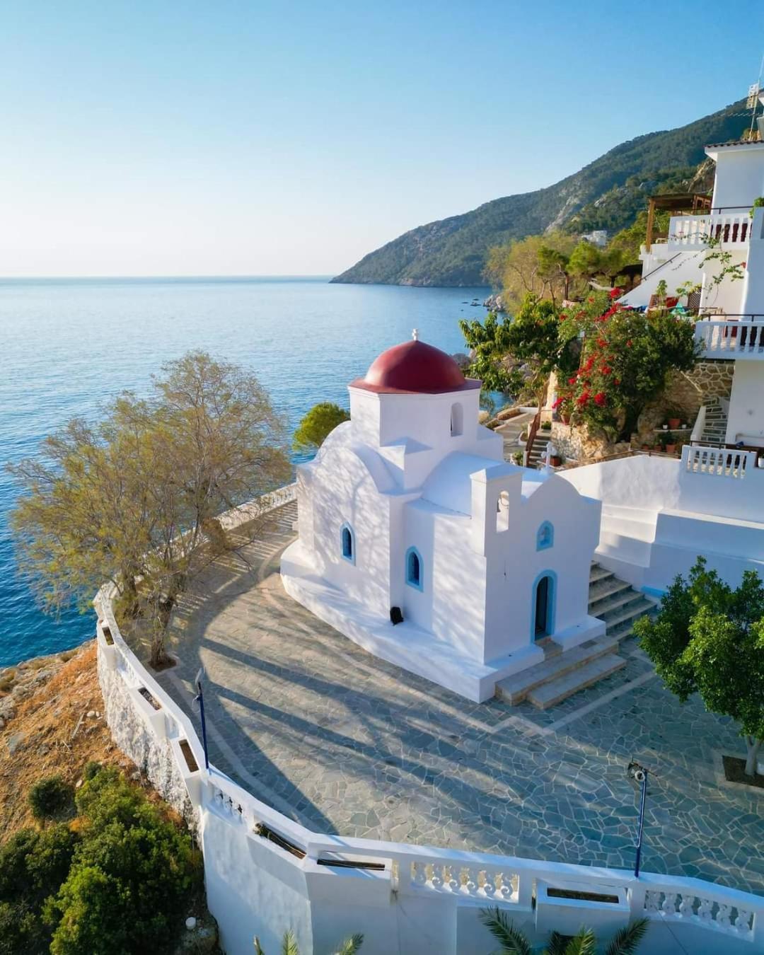 Enilion Luxury Suites Kyra Panagia Eksteriør billede